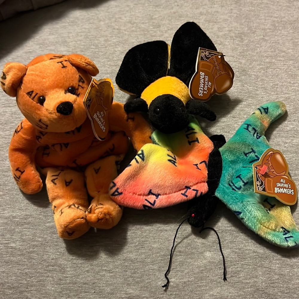 Vintage 1999 Salvinos Bammers Boxing Muhammad Ali Beanies Set Bear Bee Butterfly